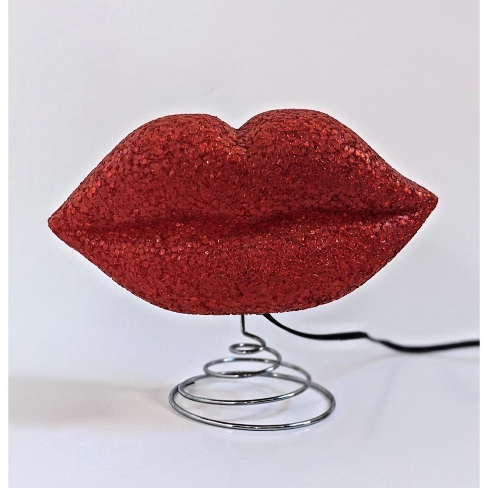 Vintage 1990's Red Lips Melted Plastic Popcorn Lamp Accent Light Pop Art Novelty